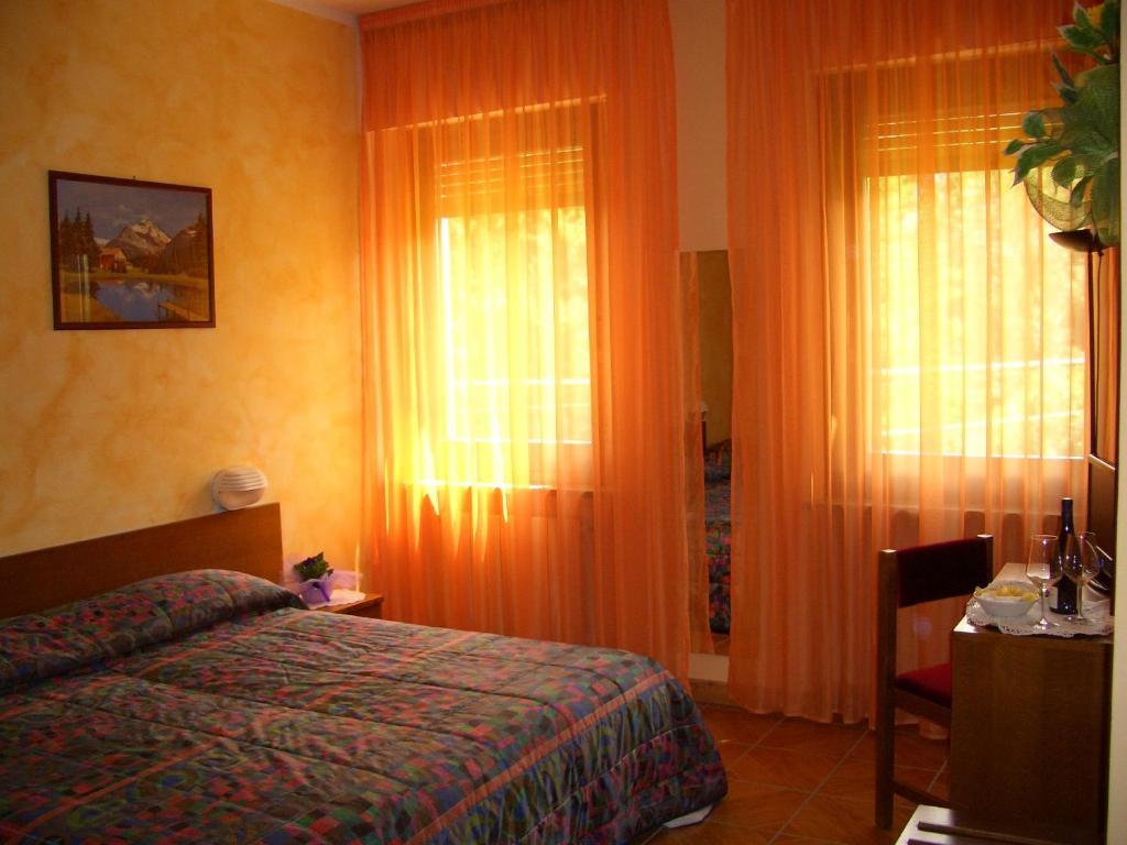 Hotel Sarre Exteriér fotografie