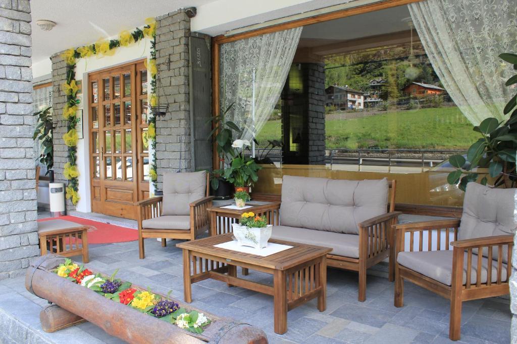 Hotel Sarre Exteriér fotografie
