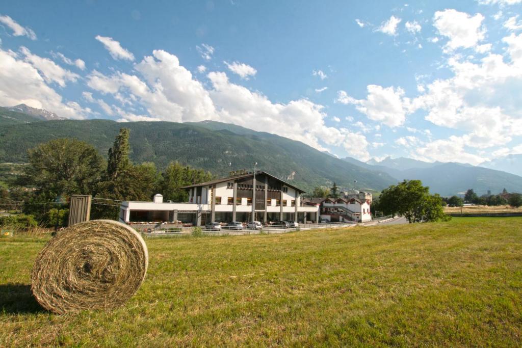 Hotel Sarre Exteriér fotografie